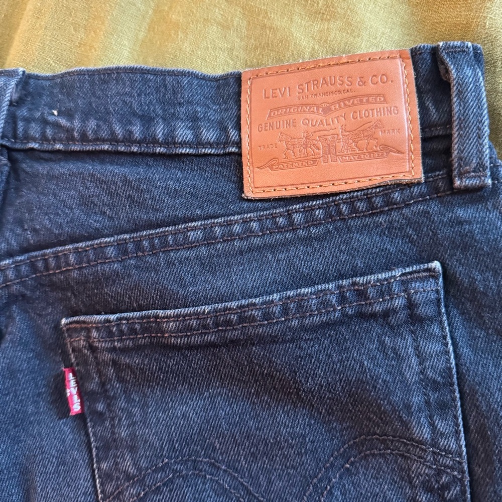 Levi's Black Wedgie Jeans 28x28